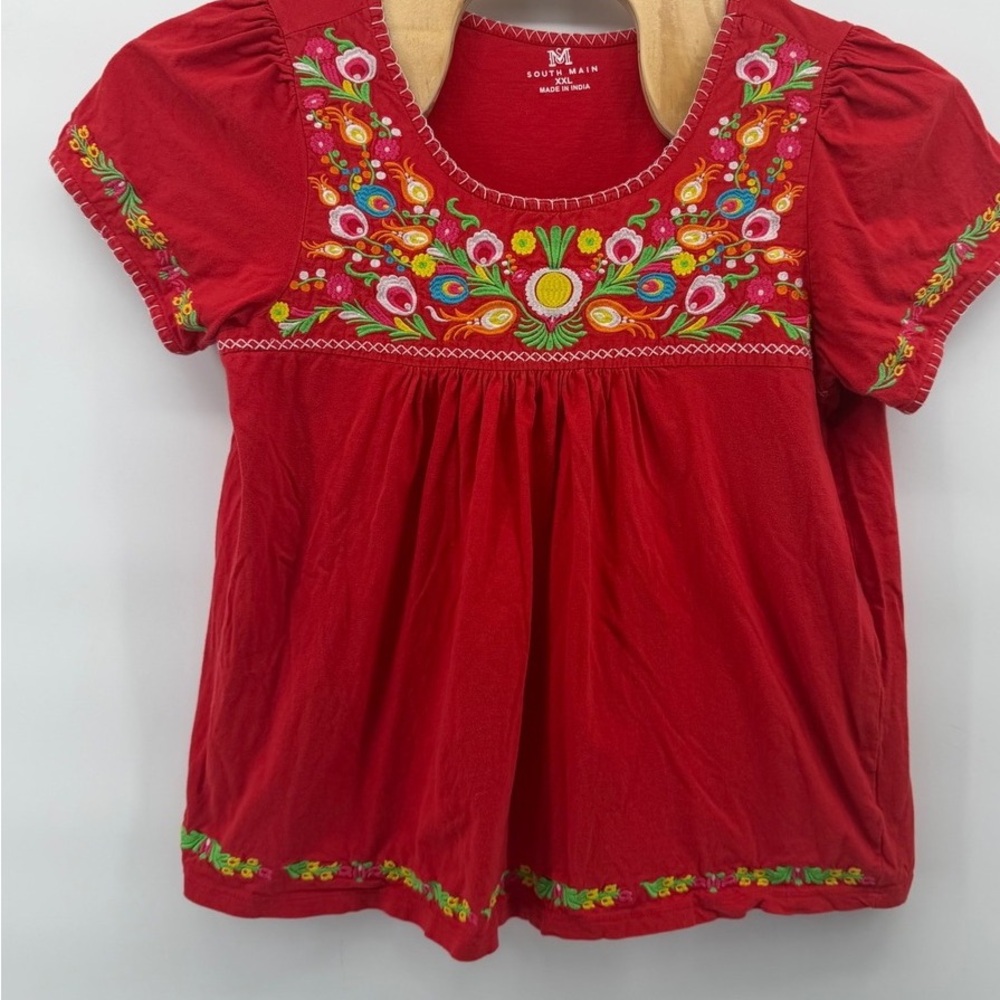 Women's Red Embroidered Short Sleeve Top